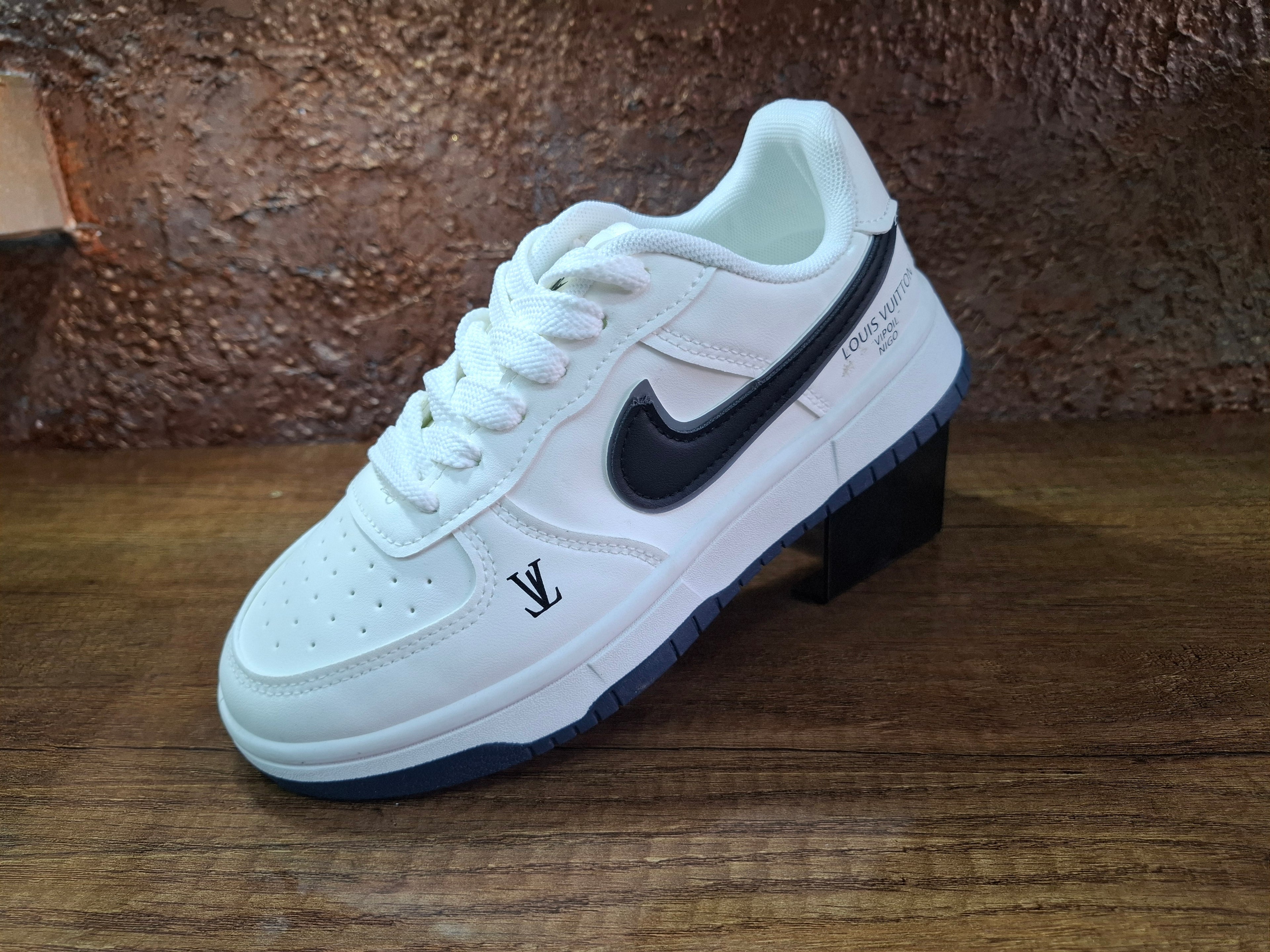Air Jordan coupée 1650DA